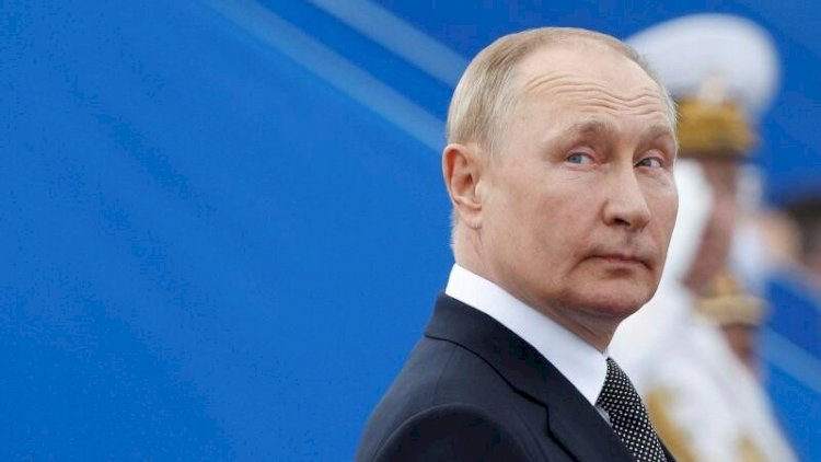    Putinlə generallar arasında gərginlik- Buna icazə vermədi   