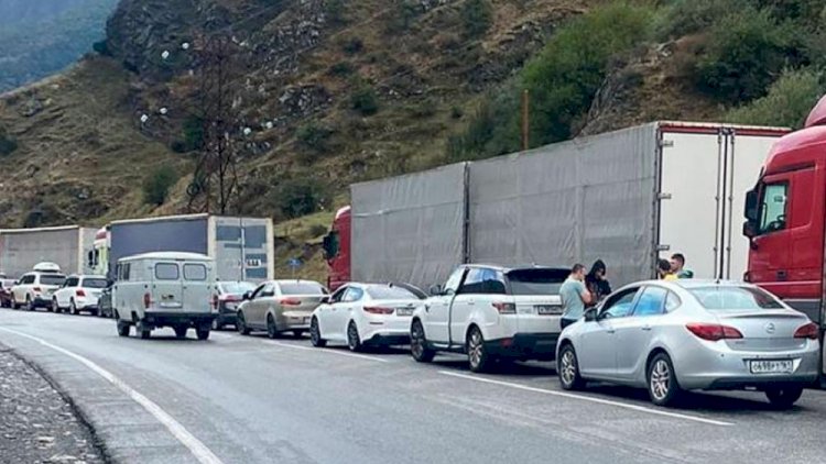    5500-dən çox avtomobil Rusiya-Gürcüstan sərhədində növbə gözləyir   
