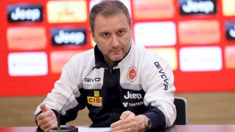    Baş məşqçi 2 futbolçuya təcavüz etdi:   İşdən qovuldu