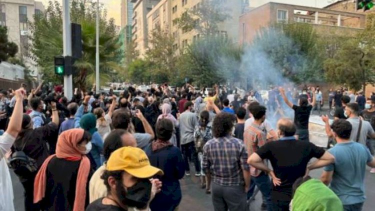    İranda etiraz aksiyaları davam edir   
