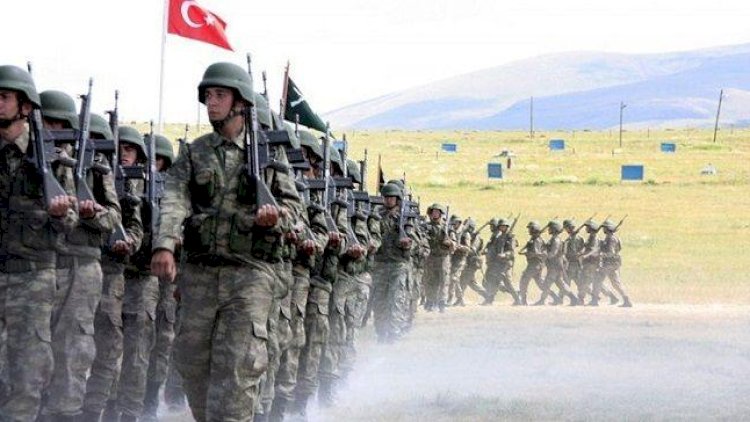    “Türkiyə hərbi bazasının ölkəmizdə olması labüddür çünki Rusiya...”   