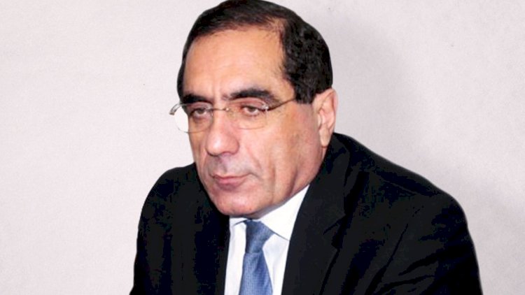    “İranın xarici siyasətində elə ciddi əyintilər və problem var ki...”   