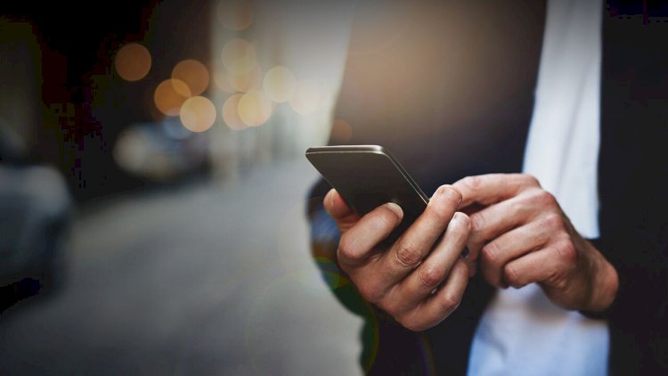    İran hökumətindən vətəndaşlara satqınlığa təşviq SMS-ləri   