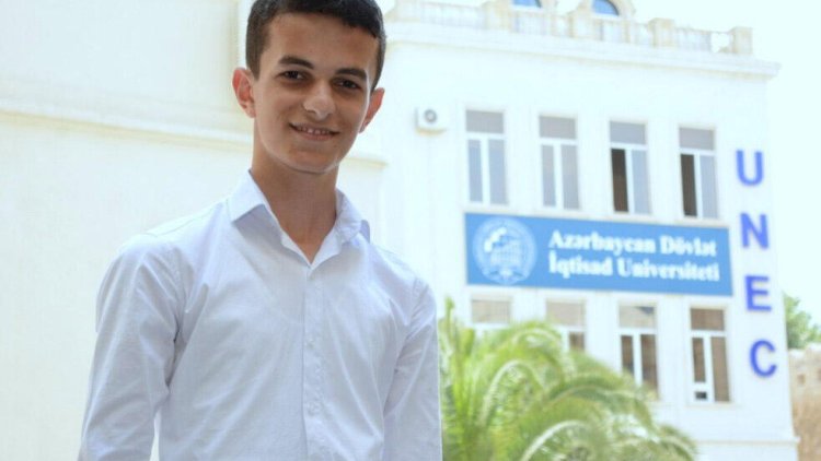    Bakıda 685 bal toplamış tələbə intihar etdi - FOTO   