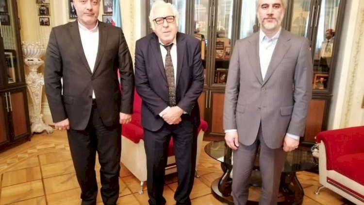    AYB sədri Tehranda kitab sərgisinə qatıldı   