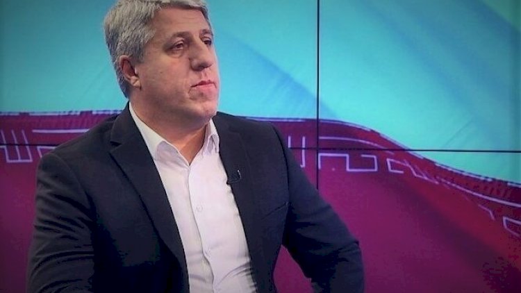    ““Bir qarış torpaq” deyə-deyə təkcə Qarabağ deyil, Ermənistan da qarış-qarış düşmənə təslim olub”   