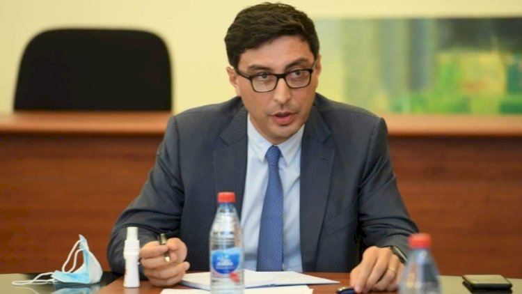    Nazirin yersiz paylaşımı tənqid olundu   