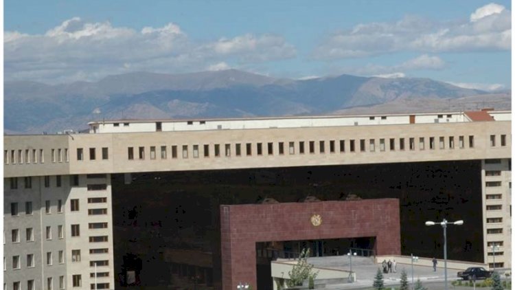    Ermənistan Müdafiə Nazirliyinin təmsilçiləri Moskvaya gedir   
