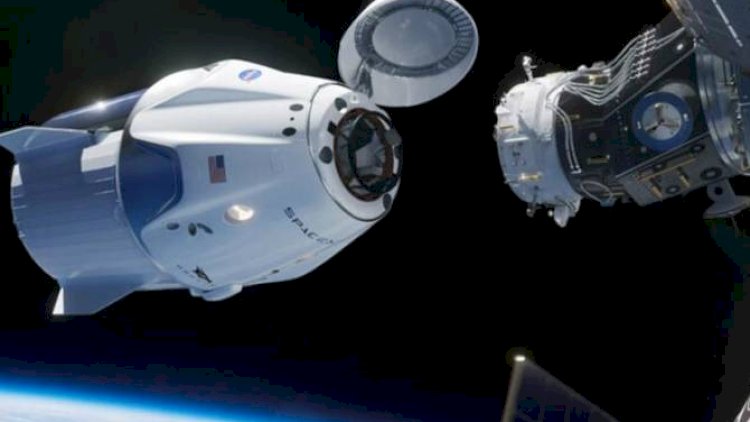    NASA astronavtları Yerə qayıtdı   