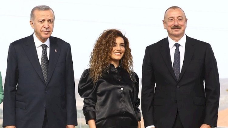    Prezident Çinarəni səhnəyə dəvət etdi - Video   