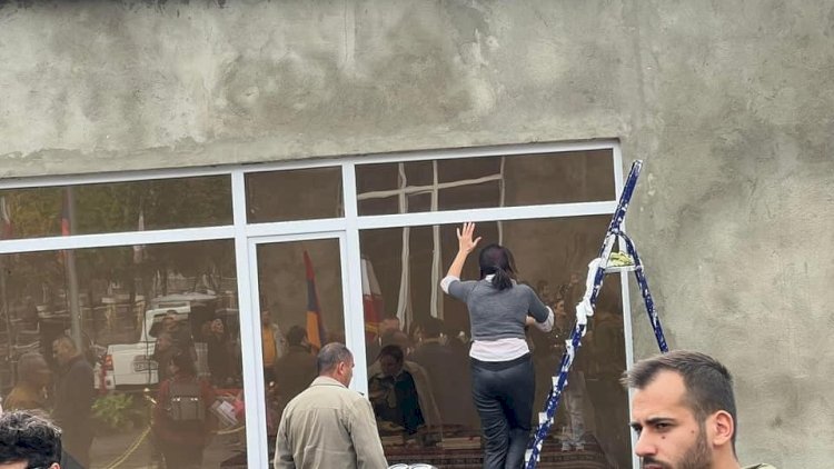    İran üçün konsulluq, yoxsa tövlə? - Replika + Fotolar   