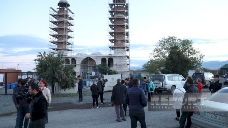    Türkiyəli səyyahlar Ağdam Cümə Məscidi və Şəhidlər xiyabanını ziyarət etdi   