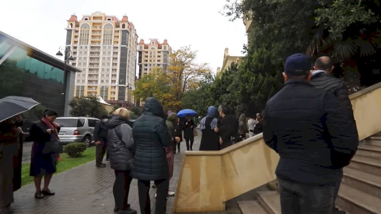    Nərimanov sakinləri aksiya keçirdi: İcra başçısı söz verdi -   Video