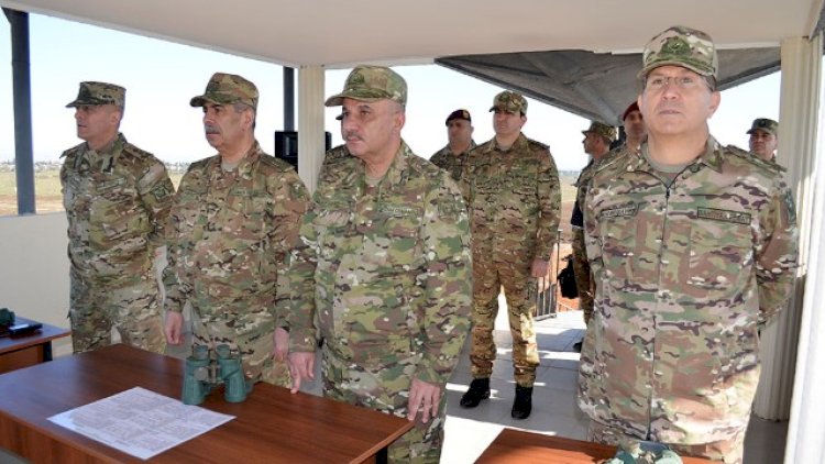    Türkiyəli general XTQ-nin təlimini izlədi   