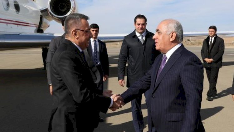    Əli Əsədov Fuat Oktayla Cıdır düzündə   