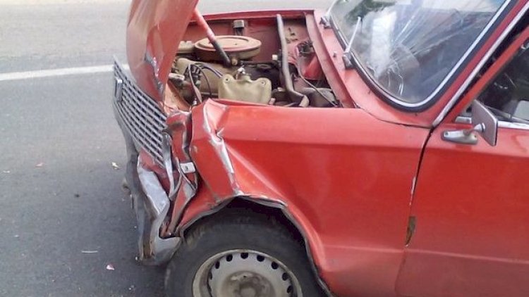    Yevlaxda iki avtomobil toqquşdu, xəsarət alanlar var   