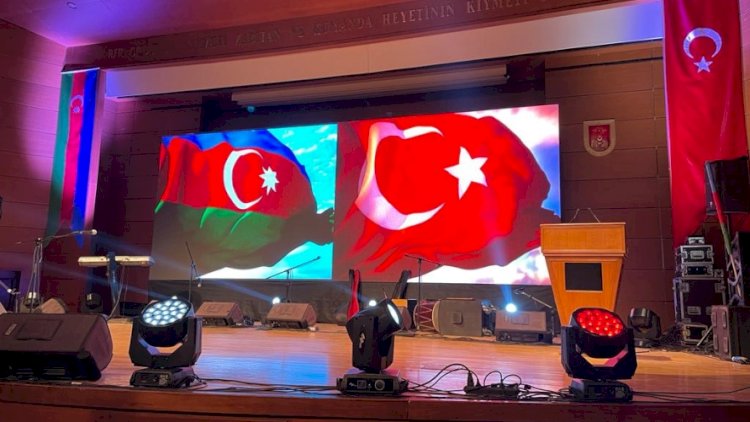    Zəfər Günü münasibətilə Ankarada rəsmi qəbul   