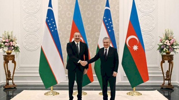    İlham Əliyev Şavkat Mirziyoyevlə görüşdü   