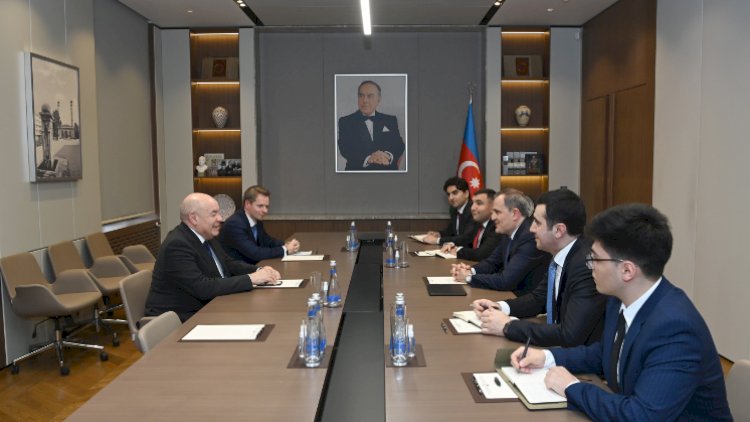    Ceyhun Bayramov Putinin xüsusi nümayəndəsi ilə görüşdü   