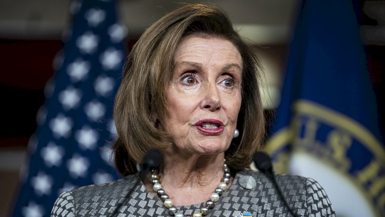    Pelosi Demokratların liderliyindən istefa verdi   