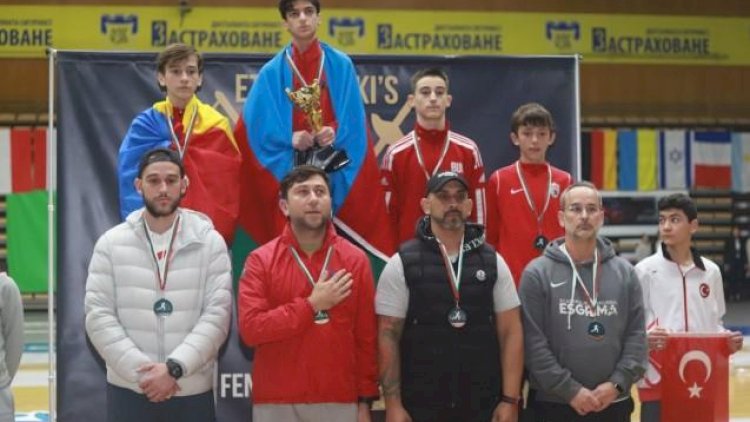    Azərbaycan qılıncoynadanı qızıl medal qazandı   