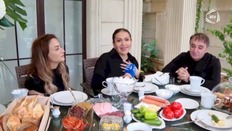   Rəqsanənin həyat yoldaşı tanışlıqlarından DANIŞDI: “Göynən gedirdi”   - VİDEO
