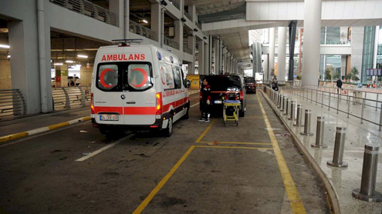    Xarici diplomat aeroportda intihar etdi   