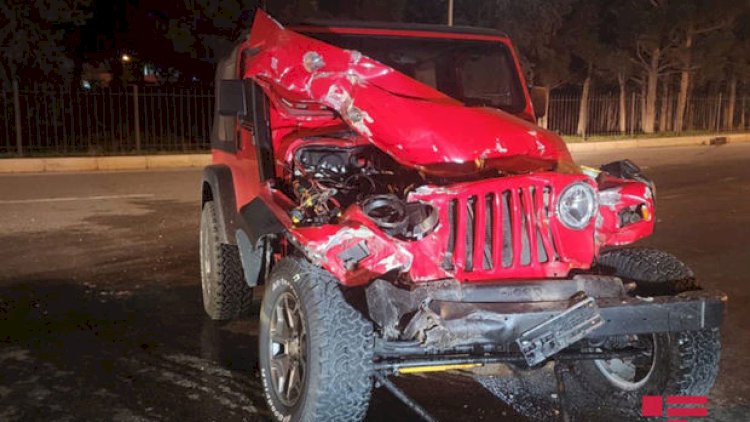    Bakıda “Jeep” yük avtomobilinə çırpıldı - Fotolar   