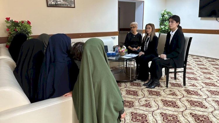    Ombudsmanın nümayəndələri Suriyadan gətirilən qadın və uşaqlarla görüşdü   