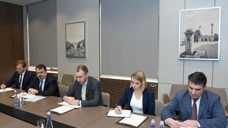    “Azərbaycanla Ermənistan arasında nəticəyönümlü danışıqlar vacibdir” - Aİ   