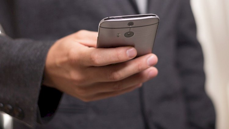    Bakıda 5 minlik telefon oğurlandı   