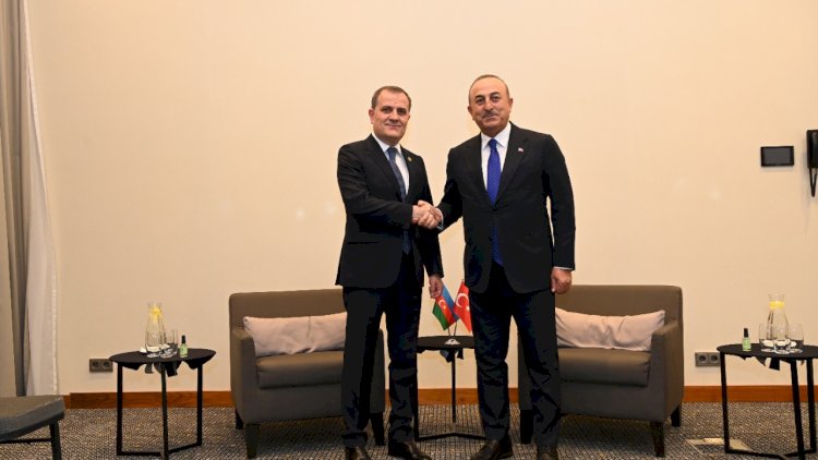    Ceyhun Bayramov Çavuşoğlu ilə görüşdü   