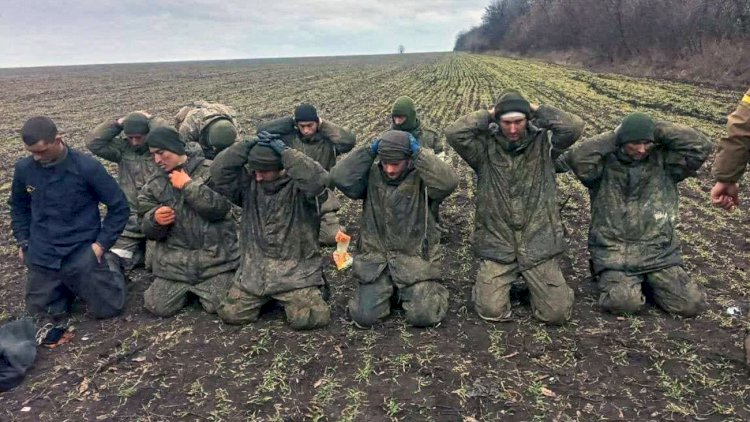    50 rus hərbçisi Ukrayna əsirliyindən azad edildi   