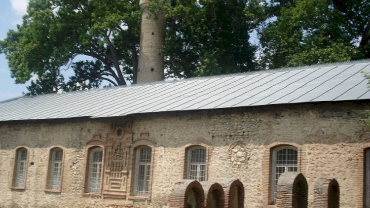    Şəki Xan məscidi-qəbiristanlıq kompleksini Heydər Əliyev Fondu bərpa edib   
