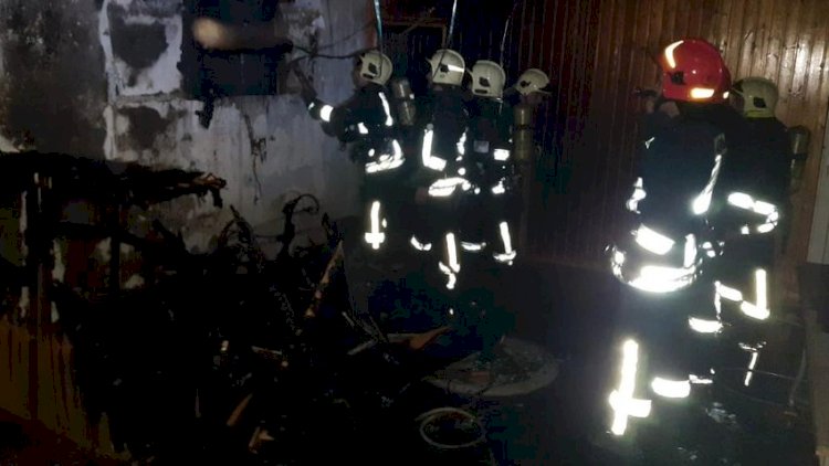    Bakıda çoxmərtəbəli yaşayış binasında yanğın oldu   