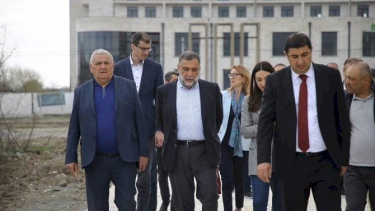    Vardanyan Gorus yolunun “bağlanması”ndan danışıb “Hərbi mübarizə”dən bəhs etdi...   