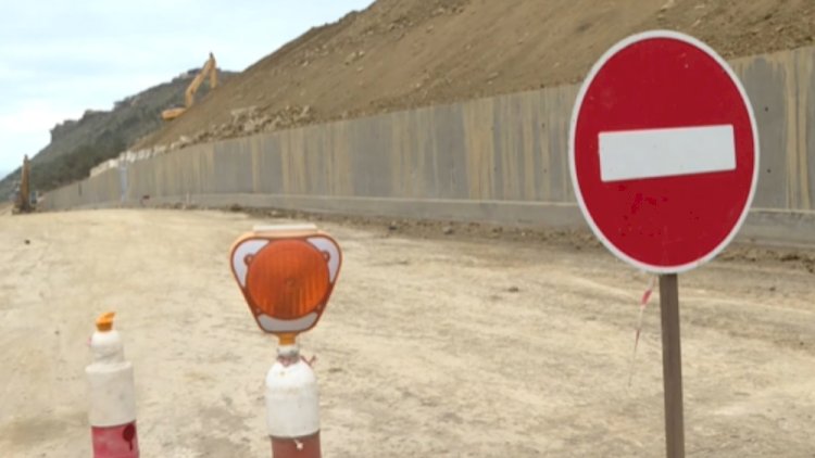    Badamdarda sürüşmə sahəsindən keçən yol bağlandı - Video   