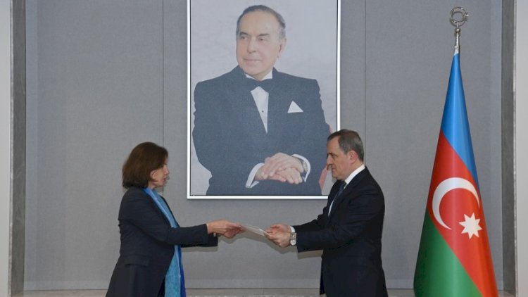    Ceyhun Bayramov Fransanın yeni səfiri ilə görüşdü   