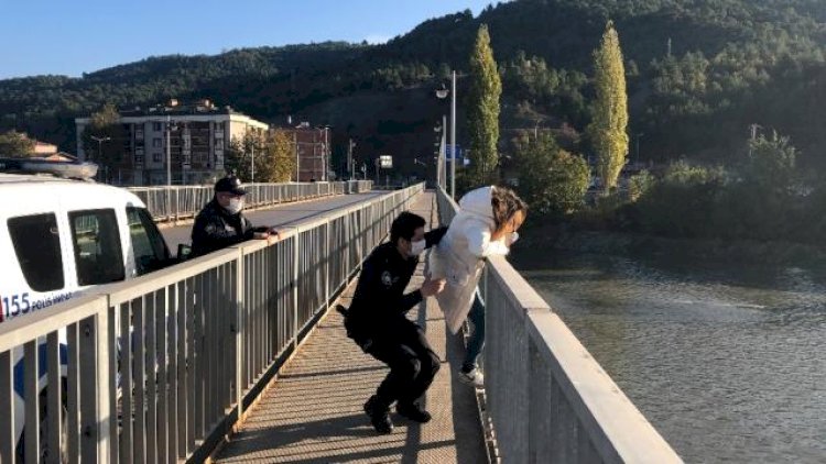    Azərbaycanda şantaj olunan qadın özünü körpüdən atmaq istədi    