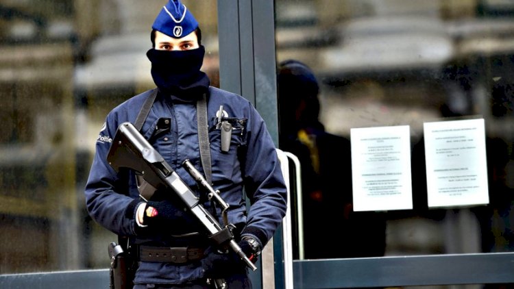   Belçika polisi Avropa Parlamentinin binasında axtarış apardı   