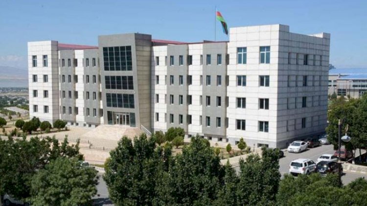    Naxçıvan Dövlət Universitetində rüşvət qalmaqalı: “Hər tələbədən 500-800 dollar alır”   