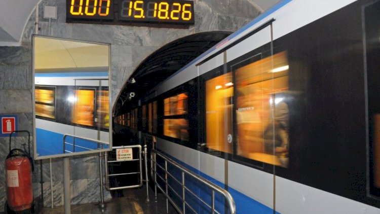    Kiyevdə metronun fəaliyyəti bərpa olundu   