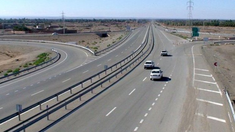    İran Bakı-Naxçıvan yolunu bağlayıb?   