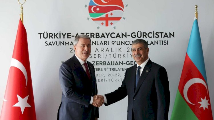    Zakir Həsənov Hulusi Akarla müzakirə apardı   