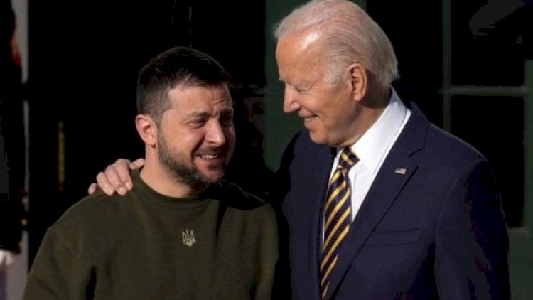    Zelenski Ağ Evdə   