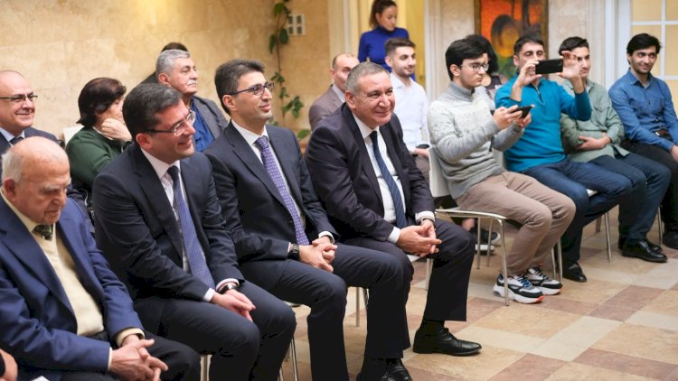    “6 sözlük əhvalat” müsabiqəsinin qalibləri mükafatlandırıldı - Fotolar   