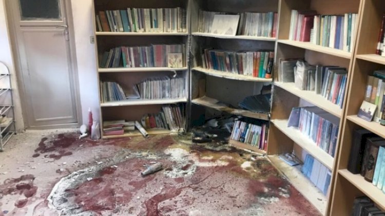    İranda universitetin binasına “molotov kokteyli“ atıldı   