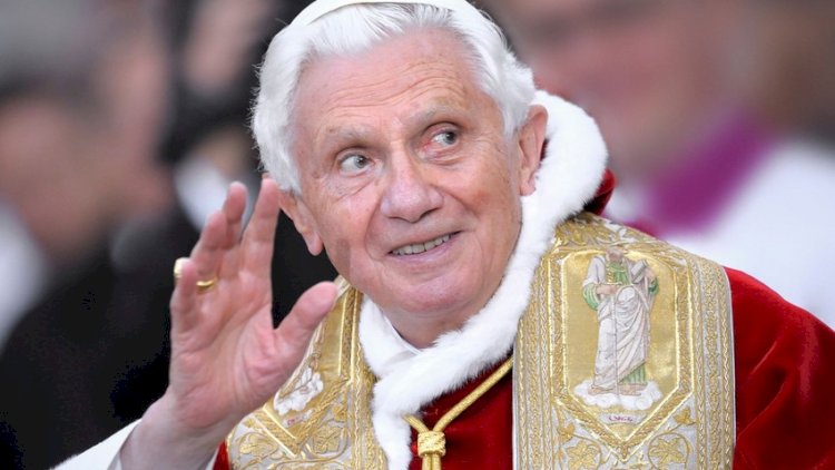    Fəxri Roma Papası XVI Benedikt vəfat edib   