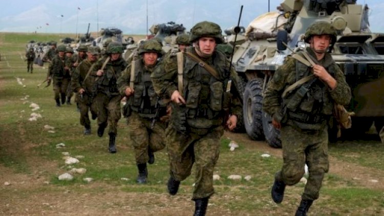    Rus qoşunu Ermənistana gəlir   