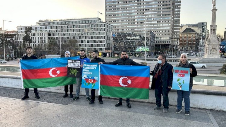    Azərbaycanlılar Madriddə erməni ekoterroruna etiraz etdilər    